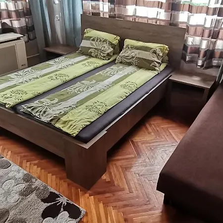 Szarkalab Apartman Apartment Hajduszoboszlo