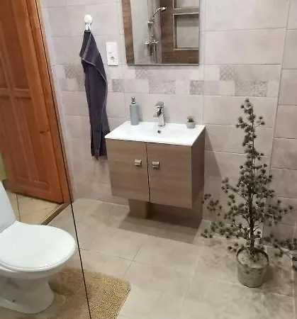 Szarkalab Apartman *